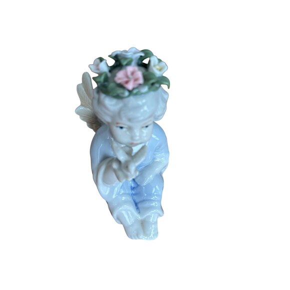 Porcelain Angel Cherub Crown Of Flowers Holding Dove Bird Figurine Home Decor - Picture 8 of 11